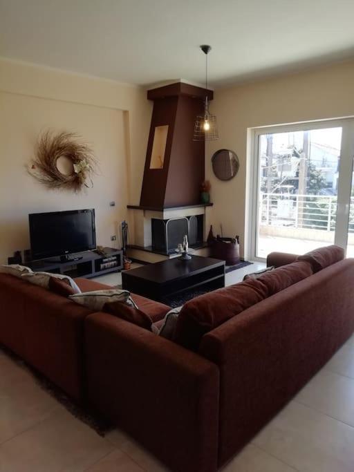 Nikolas Apartment. Aktaio Rio Patra Buitenkant foto